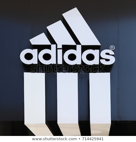 Ý nghĩa logo Adidas - Thương hiệu đồ thể thao đình đám thế giới