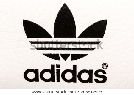 Ý nghĩa logo ba sọc của thương hiệu adidas qua các thời kỳ | Sport9 Việt Nam