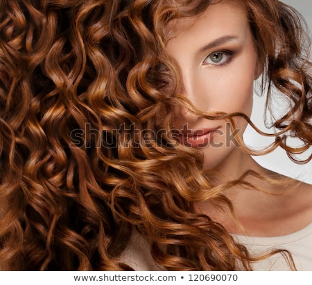 35 Kiểu tóc uốn đẹp nhất 2021 cho nữ cực trẻ trung và quyến rũ