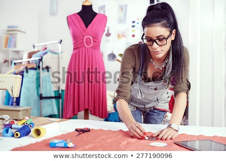 490.272 ảnh về nhà thiết kế thời trang kích thước độ phân giải chất lượng tốt nhất